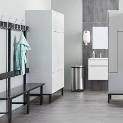 Šatňová lavička s vešiakom STADIUM, 12 háčikov, 2000 mm, čierna